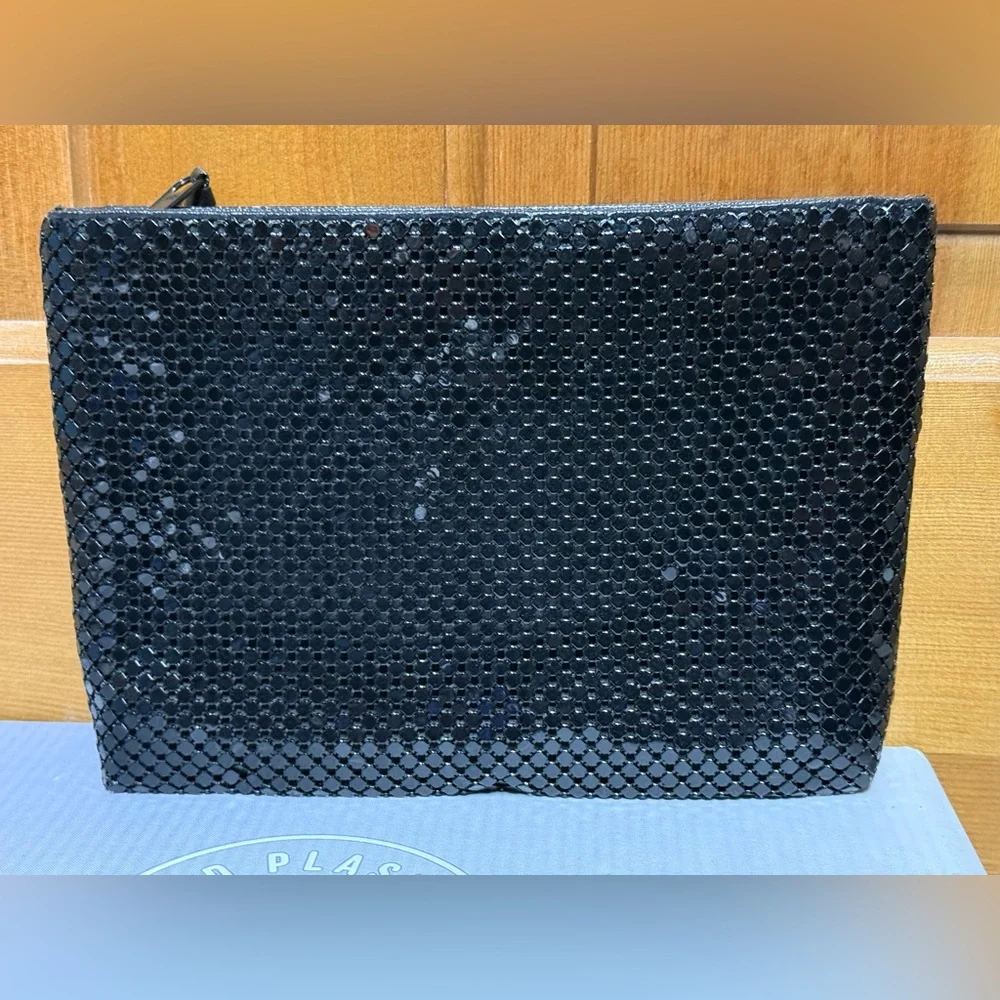 Black metal mesh evening bag with long over shoulder chain handle - Picture 1 of 8